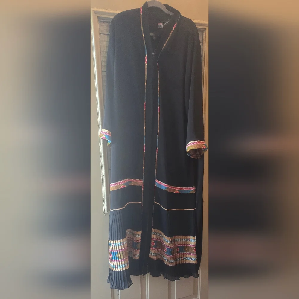✨ Trendy & Unique Abaya – Modern Elegance Meets Tradition ✨ - Picture 9 of 9